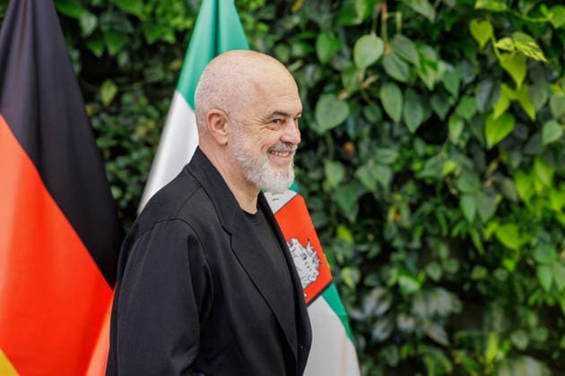 01.07.2026. Düsseldorf. NRW-Ministerpräsident Hendrik Wüst empfängt den Ministerpräsidenten der Republik Albanien Edi Rama in der Staatskanzlei des Landes Nordrhein-Westfalen. Düsseldorf Staatskanzlei Nordrhein-Westfalen Deutschland *** July 1, 2026, Düsseldorf, North Rhine-Westphalia: Minister President Hendrik Wüst welcomes Edi Rama, Prime Minister of the Republic of Albania, at the State Chancellery of North Rhine-Westphalia in Düsseldorf, State Chancellery of North Rhine-Westphalia, Germany