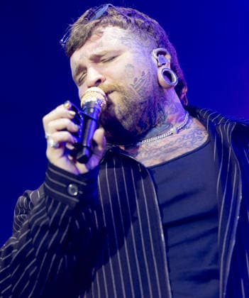 Teddy Swims performs at Blenheim Palace Festival at Blenheim Palace Featuring: Teddy Swims Where: Woodstock, Oxfordshire, United Kingdom When: 30 Jun 2026 Credit: CelebrityPhotosUK Cover Images EDITORIAL USE ONLY. NOT FOR USE BY NEWSPAPERS BASED IN THE UK. Copyright: xx coverimg55821155