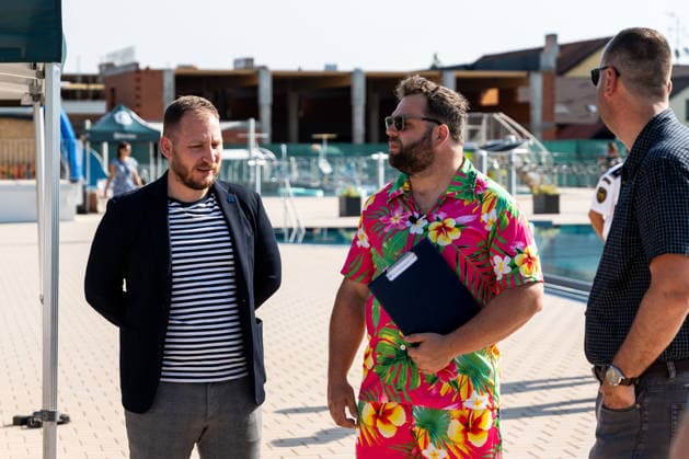 July 1, 2026, Breclav, South Moravia, Czech Republic: South Moravian Deputy Governor MAREK SOVKA (L) speaks with Breclav Deputy Mayor JAKUB MATUSKA (R) during the reopening ceremony of the municipal outdoor swimming pool in Breclav, Czech Republic, on July 1, 2026. The outdoor facility reopened after approximately 18 months of reconstruction as part of a CZK 530 million redevelopment project that also includes a new indoor swimming pool expected to open in early 2027. Breclav Czech Republic - ZUMAc315 20260701_zsp_c315_012 Copyright: xMichaelxCabalx