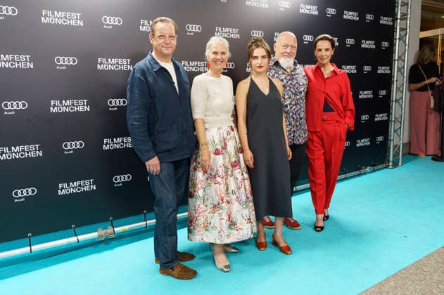 Matthias Brandt, Doris Zander, Clara Vogt, Rainer Kaufmann und Desiree Nosbusch bei der Premiere des ARD-Film Eine Nacht in Bangkok auf dem 43. Filmfest München 2026 im Gloria Galast. München, 30.06.2026 *** Matthias Brandt, Doris Zander, Clara Vogt, Rainer Kaufmann, and Desiree Nosbusch at the premiere of the ARD film *A Night in Bangkok* at the 43rd Munich Film Festival 2026 at the Gloria Galast in Munich, June 30, 2026 Foto:xN.xKolinzx xFuturexImagex bangkok_6608