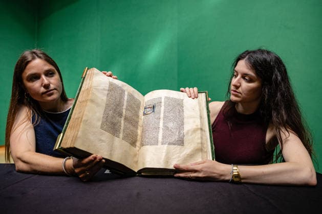 The Clermont-Tonnerre Grail Illuminated Manuscript at Christie s, London, UK, 1 July 2026 The Clermont-Tonnerre Grail, a 700-year-old illuminated manuscript estimated at Â£1,500,000-2,000,000, at Christie s, London, UK, on 1 July 2026. Created circa 1290-1310 and recounting the legends of King Arthur, Merlin and the Holy Grail, the manuscript is the earliest of only three comparable works remaining in private hands and has remained in the same aristocratic family collection for centuries., Credit:Pete Speller Avalon London, United Kingdom  Copyright: xPetexSpellerx xAvalonx 1113727461