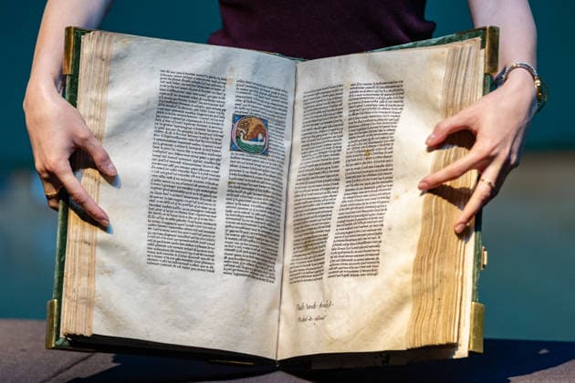 The Clermont-Tonnerre Grail Illuminated Manuscript at Christie s, London, UK, 1 July 2026 The Clermont-Tonnerre Grail, a 700-year-old illuminated manuscript estimated at Â£1,500,000-2,000,000, at Christie s, London, UK, on 1 July 2026. Created circa 1290-1310 and recounting the legends of King Arthur, Merlin and the Holy Grail, the manuscript is the earliest of only three comparable works remaining in private hands and has remained in the same aristocratic family collection for centuries., Credit:Pete Speller Avalon London, United Kingdom  Copyright: xPetexSpellerx xAvalonx 1113727530