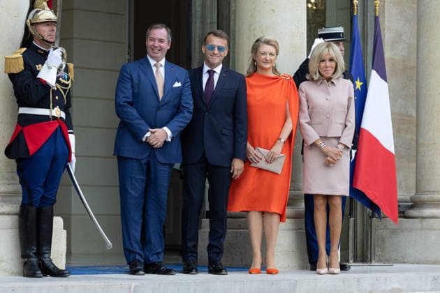 Grand Duke Guillaume and Grand Duchess Stephanie of Luxembourg received at Elysee Grand Duke Guillaume of Luxembourg, French President Emmanuel Macron with sunglasses, Grand Duchess Stephanie of Luxembourg and Brigitte Macron pictured at arrival before a meeting at Elysee Palace, Paris France on July 1 2026. Photo by Raphael Lafargue ABACAPRESS.COM Paris France  Copyright: xLafarguexRaphael ABACAx