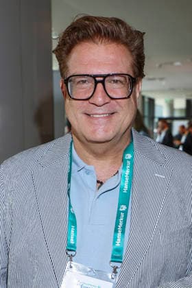 ABB EUROMINDS- Francis Fulton-Smith Schauspieler zu Gast beim Euro Minds Zukunfts Summit 2 Tag im Radisson Blu Hotel Hamburg am 01.07.2026 Hamburg Deutschland *** ABB EUROMINDS: Actor Francis Fulton Smith to be a guest speaker at the Euro Minds Future Summit Day 2 at the Radisson Blu Hotel Hamburg on July 1, 2026, in Hamburg, Germany