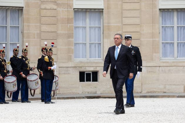 Emmanuel Macron meets with Portugal President - Paris Portugal s President Antonio Jose Seguro upon his arrival at the Elysee Presidential Palace in Paris on July 1, 2026 ahead of their bilateral meeting. Photo by Raphael Lafargue ABACAPRESS.COM Paris France  Copyright: xLafarguexRaphael ABACAx
