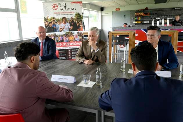 King Philippe Visits Red Side Academy KORTRIJK, BELGIUM - JULY 01: King Philippe of Belgium pictured discovering the activities of Red Side Academy in KV Kortrijk Training Center on July 01, 2026 in Kortrijk, Belgium, 01 07 2026 Kortrijk Belgium  Copyright: xPhilipxReynaersx