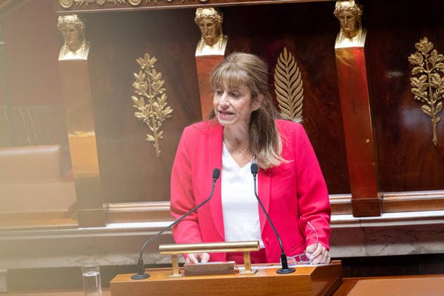 Examination of a bill aimed at ensuring every child s right to a lawyer - Paris AJ French Member of Parliament for the parliamentary group Ensemble pour la Republique (EPR, formerly Renaissance), Caroline Yadan speaks during the examination of a bill aimed at ensuring every child s right to a lawyer in the context of educational assistance and child protection measures at the National Assembly, French Parliament lower house, in Paris, France on July 1, 2026. Photo by Alexis Jumeau ABACAPRESS.COM Paris France  Copyright: xJumeauxAlexis ABACAx