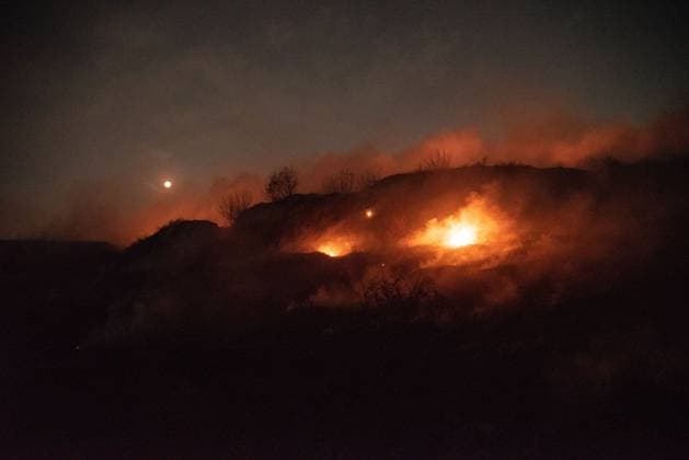 Jatiwaringin Landfill fire in Tangerang, Indonesia TANGERANG, INDONESIA - JULY 1, 2026 - Jatiwaringin Landfill fire in Mauk, Tangerang, Indonesia on July 1, 2026. The affected local residents were evacuated to the village hall and immediately underwent health checks by medical personnel. Tangerang Indonesia Copyright: x xGabrixPerboirexWilhelminhoxRinggixSenggax xJNAxPressx