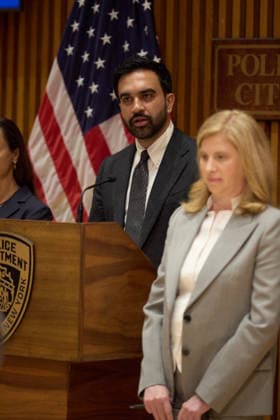 July 1, 2026, New York, New York, USA: New York City Mayor Zohran Mamdani speaks at the podium as NYPD Commissioner Jessica Tisch looks on during a security briefing ahead of Sail 250 and Fourth of July events in New York City, U.S., July 1, 2026. New York USA - ZUMAs237 20260701_aap_s237_015 Copyright: xMarkxJ.xSullivanx