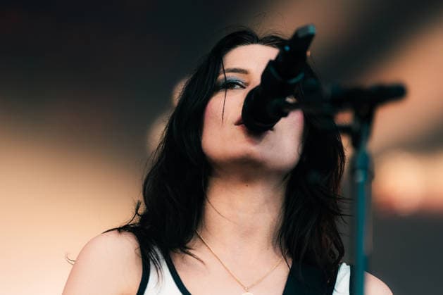 Wolf Alice live at Roskilde Festival 2026 Roskilde, Denmark. 01st, July 2026. The British alternative rock band Wolf Alice performs a live concert during the Danish music festival Roskilde Festival 2026 in Roskilde. Here singer and musician Ellie Rowsell is seen live on stage. Denmark, Roskilde  Copyright: xGonzalesxPhoto MathiasxKristensenx