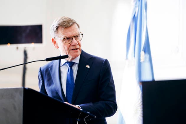 Johann Wadephul (CDU), Bundesaussenminister, trifft Pablo Quirno, Aussenminister von Argentinien, zu einem Gespraech in Buenos Aires, 01.07.2026. Fotografiert im Auftrag des Auswaertigen Amtes (AA) Buenos Aires Argentinien *** Johann Wadephul (CDU), Federal Foreign Minister, meets with Pablo Quirno, Foreign Minister of Argentina, for talks in Buenos Aires, July 1, 2026. Photographed on behalf of the Federal Foreign Office (AA) in Buenos Aires, Argentina. Copyright: xFelixxZahnx