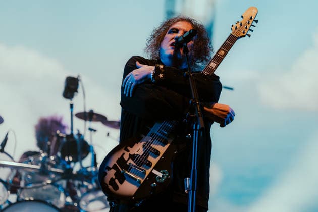 The Cure live at Roskilde Festival 2026 Roskilde, Denmark. 01st, July 2026. The English rock band The Cure performs a live concert during the Danish music festival Roskilde Festival 2026 in Roskilde. Here singer, songwriter and musician Robert Smith is seen live on stage. Denmark, Roskilde  Copyright: xGonzalesxPhoto MathiasxKristensenx