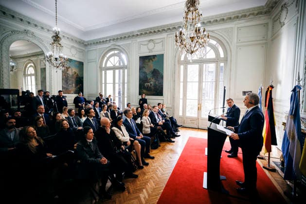 Johann Wadephul (CDU), Bundesaussenminister, trifft Pablo Quirno, Aussenminister von Argentinien, zu einem Gespraech in Buenos Aires, 01.07.2026. Fotografiert im Auftrag des Auswaertigen Amtes (AA) Buenos Aires Argentinien *** Johann Wadephul (CDU), Federal Foreign Minister, meets with Pablo Quirno, Foreign Minister of Argentina, for talks in Buenos Aires, July 1, 2026. Photographed on behalf of the Federal Foreign Office (AA) in Buenos Aires, Argentina. Copyright: xFelixxZahnx