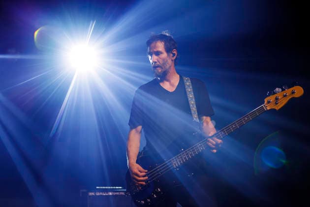 Bassist und Schauspieler Keanu Reeves von der Band Dogstar bei ihrem Konzert im Carlswerk Victoria. Köln, 01.07.2026 NRW Deutschland *** Bassist and actor Keanu Reeves of the band Dogstar at their concert at Carlswerk Victoria in Cologne, July 1, 2026, North Rhine-Westphalia, Germany Copyright: xChristophxHardtx