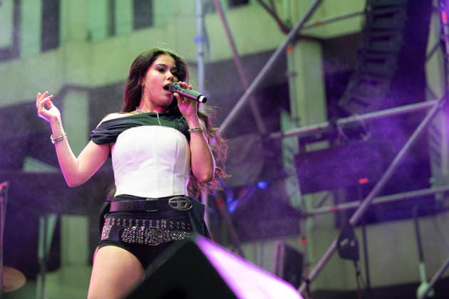 Singer María Cruz seen in MADO 2026 Festival in Madrid, Spain - 2 JULY 2026. The singer María Cruz seen performing during the MADO 2026 Festival in the Plaza de las Reinas. Madrid Spain Copyright: xAtilanoxGarciax xSOPAxImagesx photo00717