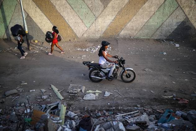 Coastal neighborhoods left in ruins after Venezuela earthquakes LA GUAIRA, VENEZUELA - JULY 2: A view of widespread destruction in the Caraballeda and Caribe coastal neighborhoods of La Guaira, Venezuela, following the recent earthquakes on July 2, 2026. Among the areas hardest hit by the earthquakes, the popular seaside neighborhoods of Caraballeda and Caribe were left in ruins, with extensive damage visible across the affected communities. Cem Tekkesinoglu Anadolu La Guaira Venezuela. Editorial use only. Please get in touch for any other usage.  Copyright: x2026xAnadoluxCemxTekkesinoglux