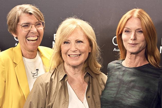 Bettina Böttinger, Maren Kroymann und Esther Schweins bei der Premiere des Dokumentarfilsm Was haben wir gelacht auf dem 43. Filmfest München 2026 im Gloria Filmpalast. München, 01.07.2026 *** Bettina Böttinger, Maren Kroymann, and Esther Schweins at the premiere of the documentary *Was haben wir gelacht* at the 43rd Munich Film Festival 2026 at the Gloria Filmpalast in Munich, July 1, 2026 Foto:xB.xGillmannx xFuturexImagex gelacht_6725
