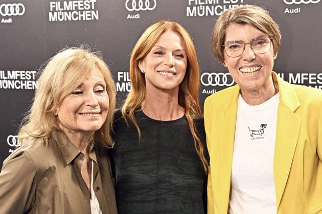 Maren Kroymann, Esther Schweins und Bettina Böttinger bei der Premiere des Dokumentarfilsm Was haben wir gelacht auf dem 43. Filmfest München 2026 im Gloria Filmpalast. München, 01.07.2026 *** Maren Kroymann, Esther Schweins, and Bettina Böttinger at the premiere of the documentary *Was haben wir gelacht* at the 43rd Munich Film Festival 2026 at the Gloria Filmpalast in Munich, July 1, 2026 Foto:xB.xGillmannx xFuturexImagex gelacht_6734