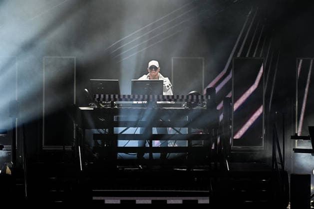 Pet Shop Boys Performs At Concert - Paris Chris Lowe of Pet Shop Boys performs at the Zenith in Paris, France on July 1, 2026. Photo by Christophe Meng ABACAPRESS.COM Paris France  Copyright: xMengxChristophe ABACAx