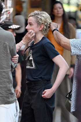 Julia Garner seen filming High Stakes in New York City Featuring: Julia Garner Where: New York City, New York, United States When: 01 Jul 2026 Credit: Elder Ordonez INSTARimages EDITORIAL USE ONLY. NOT FOR USE BY NEWSPAPERS BASED IN THE UK. Copyright: xx instar55823171