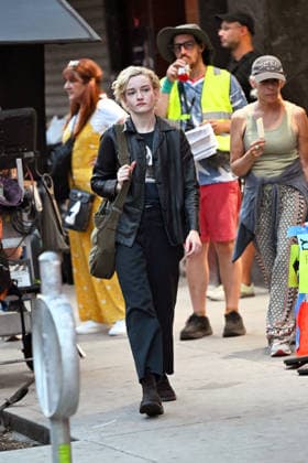 Julia Garner seen filming High Stakes in New York City Featuring: Julia Garner Where: New York City, New York, United States When: 01 Jul 2026 Credit: Elder Ordonez INSTARimages EDITORIAL USE ONLY. NOT FOR USE BY NEWSPAPERS BASED IN THE UK. Copyright: xx instar55823176
