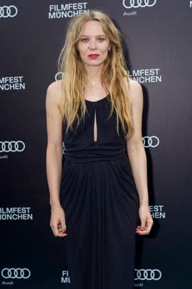 Lilith Stangenberg bei der Premiere des Kinofilms Für immer 16 Forever 16 auf dem 43. Filmfest München 2026 im City-Atelier Kino. München, 01.07.2026 *** Lilith Stangenberg at the premiere of the feature film *Für immer 16 Forever 16* at the 43rd Munich Film Festival 2026 at the City Atelier Kino in Munich, July 1, 2026 Foto:xN.xKolinzx xFuturexImagex immer_16_6717