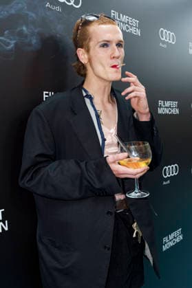 Twiggy bei der Premiere des Kinofilms Für immer 16 Forever 16 auf dem 43. Filmfest München 2026 im City-Atelier Kino. München, 01.07.2026 *** Twiggy at the premiere of the film *Für immer 16 Forever 16* at the 43rd Munich Film Festival in 2026 at the City Atelier Kino in Munich, July 1, 2026 Foto:xN.xKolinzx xFuturexImagex immer_16_6722