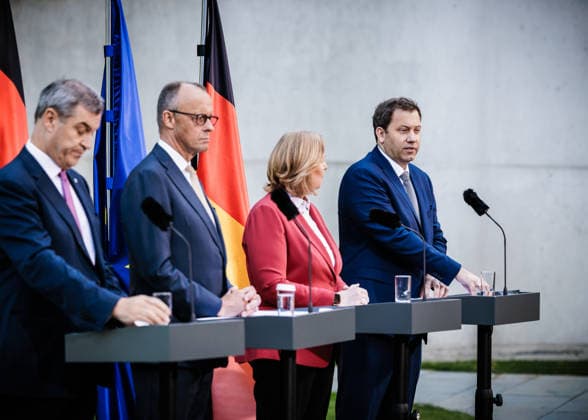 Lars Klingbeil, Bundesminister der Finanzen, waehrend einer PK im Bundeskanzleramt. Berlin, 02.07.2026. Fotografiert im Auftrag des Bundesfinanzministeriums. Berlin Deutschland *** Lars Klingbeil, Federal Minister of Finance, during a press conference at the Federal Chancellery in Berlin, July 2, 2026. Photographed on behalf of the Federal Ministry of Finance, Berlin, Germany Copyright: xReinaldoxCoddoux