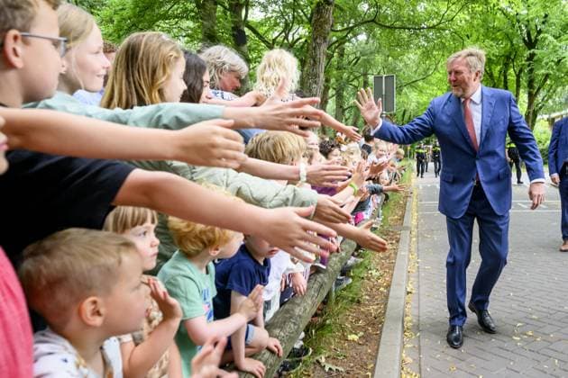 AUSTERLITZ, The Netherlands, 2026-07-02 10:18:06 AUSTERLITZ, 02-07-2026, Utrechtse Heuvelrug King Willem Alexander pays a visit to Austerlitz, situated amidst the forests on the Utrechtse Heuvelrug. The focus is on combating wildfires, the self-reliance of residents in this regard, and preventive measures taken at local, regional, and national levels. PHOTO: NLBeeld Patrick van Emst Credit: NL Beeld Patrick van Emst  Copyright: xx x