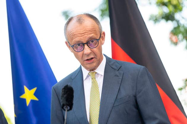 Friedrich Merz - PK - Koalitionsausschuss EUR, Deutschland, Berlin, 02.07.2026: Bundeskanzler Friedrich Merz (CDU), Bundesfinanzminister Lars Klingbeil (SPD), Bärbel Bas (SPD) Bundesministerin für Arbeit und Soziales und Markus Söder (CSU) Ministerpräsident des Freistaates Bayern. Pressekonferenz zu den Ergebnissen des Koalitionsausschusses. *** Friedrich Merz, Press Conference, Coalition Committee, EUR, Germany, Berlin, July 2, 2026 Federal Chancellor Friedrich Merz (CDU), Federal Minister of Finance Lars Klingbeil (SPD), Bärbel Bas (SPD), Federal Minister of Labor and Social Affairs, and Markus Söder (CSU), Minister-President of the Free State of Bavaria, held a press conference on the results of the coalition committee meeting