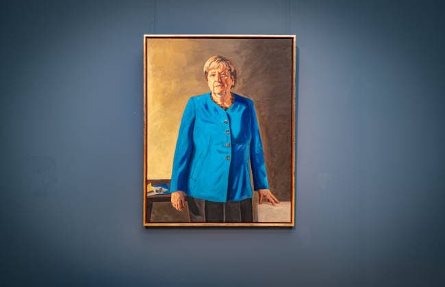 Berlin Mitte, Museumsinsel: Bode-Museum Bodemuseum; offizielles Portrait Gemälde von Bundeskanzlerin aD Angela Merkel vom Künstler JÃ rÃ mie Queyras - 02.07.2026 Berlin Museumsinsel *** Berlin Mitte, Museum Island, Bode Museum, official portrait of former Chancellor Angela Merkel by artist Jérémie Queyras, July 2, 2026, Berlin, Museum Island