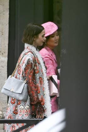Lily Collins and Ashley Park were spotted on the streets of Paris while filming the sixth season of the Netflix series *Emily in Paris* on July 2, 2026. Gedeon Taieb, Bestimage. Lily Collins and Ashley Park were spotted on the streets of Paris whilst filming the sixth series of the Netflix series *Emily in Paris* on July 2, 2026 Paris, France  Copyright: xGedeonxTaiebx xBestimagexGedeonxTaiebx xBestimagex