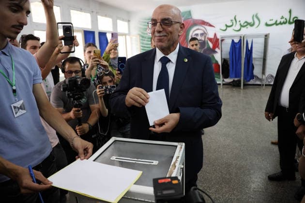 2026 Legislative Elections in Algeria: Abdelaali Hassani Cherif, Leader of the Moderate Islamist Movement for Peace (MSP), At a polling station during the legislative elections in Algiers, Algeria, on July 2, 2026. The electorate, including the diaspora, numbers 24,727,041 registered voters. These elections will determine the 407 members of the tenth legislature of theNational People’s Assembly (APN), whose term will be five years. Photo by Billel Bensalem, APP, Algiers, Algeria Copyright: xAlgÃ riexPressexPhotosxBillelxBensalemx xAPPx IMG_5357