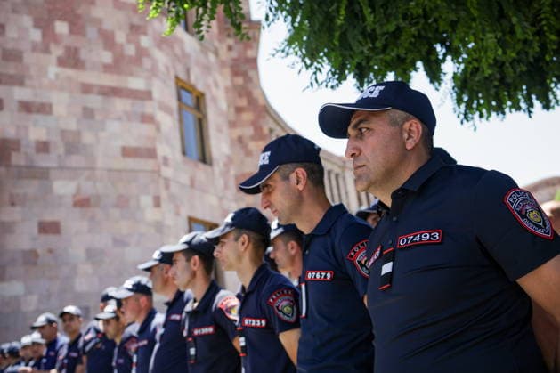ARMENIA, YEREVAN - JULY 2, 2026: Police officers stand guard during a protest outside the Government House amid talks between European Commission President von der Leyen and Armenia s President Pashinyan. Alexander Patrin TASS  94569992