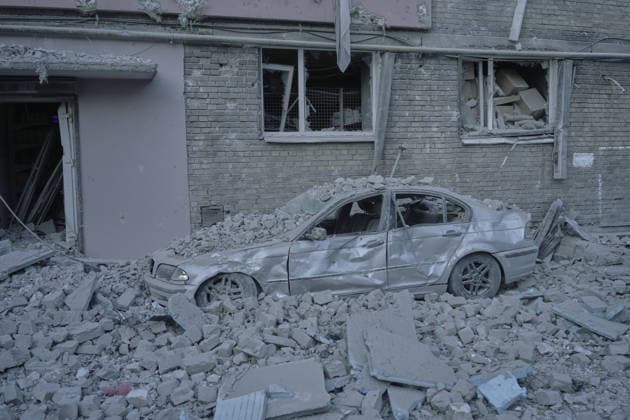Ukraine says Russian attack kills 13 in capital Kyiv KYIV, UKRAINE - JULY 02: Search and rescue operations are ongoing at the sites damaged by a Russian strike, including a multi-story apartment building and several private homes in Kyiv s Darnytskyi district, Ukraine, on July 02, 2026. The attack killed 13 and injured more than 30. Joshua Olley Anadolu Kyiv Ukraine. Editorial use only. Please get in touch for any other usage.  Copyright: x2026xAnadoluxJoshuaxOlleyx