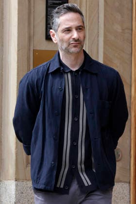 Denis Moschitto beim Fototermin am Set des ARD-Krimis Tatort - Paranoia am Hotel Fraser Suites. Hamburg, 02.07.2026 *** Denis Moschitto at a photo shoot on the set of the ARD crime drama *Tatort Paranoia* at the Fraser Suites Hamburg, July 2, 2026 Foto:xgbrcix xFuturexImagex tatort_6706
