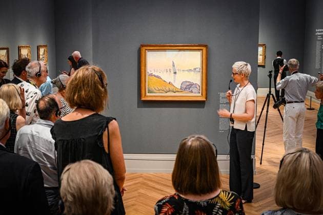 Symphonie der Farben. Paul Signac und der Neoimpressionismus ** NUR FÜR REDAKTIONELLE ZWECKE ** EDITORIAL USE ONLY **<p>Bild Abendruhe, Concararneau, Opus 220 von 1891 von Paul Signac. Ausstellung Symphonie der Farben. Paul Signac und der Neoimpressionismus im Museum Barberini. Den höchsten Grad an Leuchtkraft und Harmonie zu erreichen diesem Ziel verschrieb sich Paul Signac, als er Mitte der 1880er-Jahre mit Georges Seurat eine neue Malweise in die Kunst einführte. Die Ausstellung Symphonie der Farben. Paul Signac und der Neoimpressionismus beleuchtet als erste umfassende Signac-Schau in Deutschland seit 30 Jahren die zentrale Rolle des Künstlers innerhalb der Bewegung des Neoimpressionismus und geht seinem Einfluss als Theoreti Copyright: MaurizioxGambarini doc86jl4oph52r10bp4xufq ,EDITORIAL USE ONLY