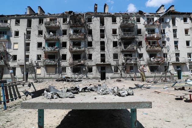 (260703) -- KIEV, July 3, 2026 -- This photo taken on July 2, 2026 shows a residential building damaged by a missile strike in Darnytskyi district, Kiev, Ukraine. At least 27 people were killed in a Russian attack on the Ukrainian capital on Thursday, Tymur Tkachenko, head of the Kiev City Military Administration, said. Damage was reported across all districts of the city, Kiev Mayor Vitali Klitschko wrote on Telegram, adding that the heaviest destruction occurred in the Darnytskyi district, where part of an apartment building collapsed. ) (SpotNews) UKRAINE-KIEV-MISSILE STRIKE-AFTERMATH LixDongxu 