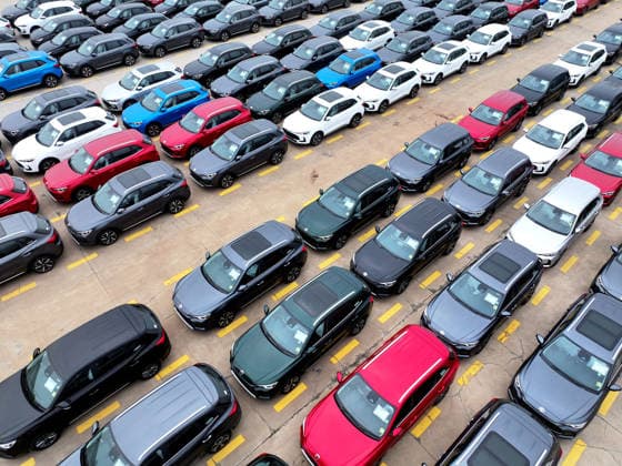 Vehicles Export LIANYUNGANG, CHINA - JULY 3, 2026 - Chinese-made automobiles are preparing to be loaded onto ships for export to foreign countries at the dock of Dongfang Port Company of Lianyungang Port in Jiangsu Province, Lianyungang City, Jiangsu Province on July 3, 2026. Lianyungang Jiangsu China  Copyright: xCFOTOx i1783078915357