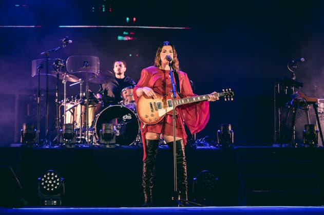 Music Concert - EMMA - LIVE TOUR 2026 Emma play the guitar and sing during EMMA - LIVE TOUR 2026, Music Concert in ROME, Italy, July 02 2026 ROME IPPODROMO DELLE CAPANNELLE ROMA Italy Copyright: xTommasoxNotarangelox xLiveMediax LPM_2545718
