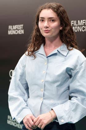 Emily Robinson bei der Premiere des Kinofilms Ugly Cry auf dem 43. Filmfest München 2026 in den City-Atelier Kinos. München, 02.07.2026 *** Emily Robinson at the premiere of the film *Ugly Cry* at the 43rd Munich Film Festival in 2026 at the City Atelier Cinemas in Munich, July 2, 2026 Foto:xN.xKolinzx xFuturexImagex cry_6705