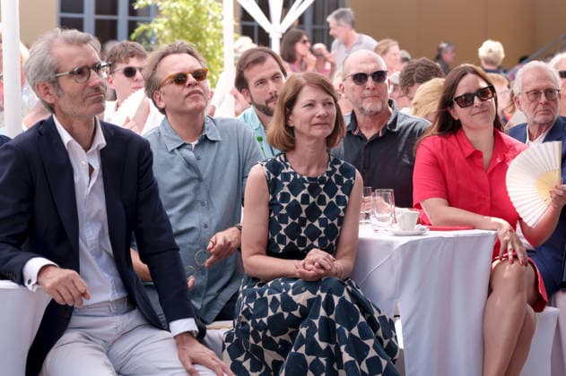 Björn Wilhelm, Christoph Gröner und Julia Weigl mit Gästen beim Empfang des FilmFernsehFonds Bayern auf dem 43. Filmfest München 2026 auf der Praterinsel. München, 02.07.2026 *** Björn Wilhelm, Christoph Gröner, and Julia Weigl with guests at the FilmFernsehFonds Bayern reception during the 43rd Munich Film Festival 2026 on Prater Island in Munich, July 2, 2026 Foto:xN.xKolinzx xFuturexImagex fff_6815