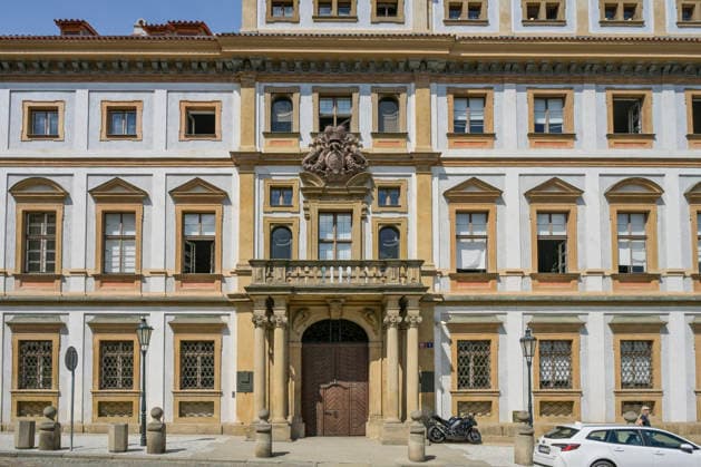 Toskanisches Palais, Rechts- und Konsularabteilung tschechisches Außenministerium, Burgberg Hradschin, Prag, Tschechien *** Tuscan Palace, Legal and Consular Department of the Czech Ministry of Foreign Affairs, Hradcany Hill, Prague, Czech Republic