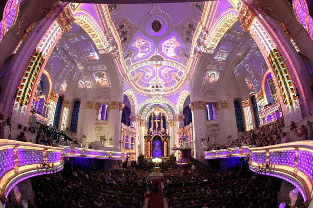 Luminiscence - die immersive Sound- und Lichtshow feiert Premiere in der Hauptkirche St. Michaelis am 2.7.2026, die barocke Architektur im Michel wird in der Nacht durch Licht und Musik in einen atemberaubenden Raum verwandelt, Ben Becker ist der Erzähler, der die Zuschauer mitnimmt auf eine Reise durch die wechselvolle Geschichte des Michels. Die Show soll viermal in der Woche bis September zu sehen sein *** Luminiscence, the immersive sound and light show, will premiere at St. Michael’s Main Church on July 2, 2026. At night, the baroque architecture of St. Michael’s will be transformed into a breathtaking space through light and music, Ben Becker is the narrator who takes the audience on a journey through the eventful history of St. M