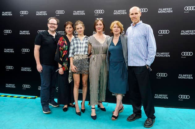 Entertainment Themen der Woche KW27 Thomas Mraz, Victoria Mayer, Lea Drinda, Pauline Roenneberg, Corinna Harfouch und Niels Bormann bei der Premiere des Kinofilms Kalter Hund auf dem 43. Filmfest München 2026 in den City-Atelier Kinos. München, 02.07.2026 *** Thomas Mraz, Victoria Mayer, Lea Drinda, Pauline Roenneberg, Corinna Harfouch, and Niels Bormann at the premiere of the feature film *Kalter Hund* at the 43rd Munich Film Festival in 2026 at the City Atelier Cinemas in Munich, July 2, 2026 Foto:xN.xKolinzx xFuturexImagex hund_6707