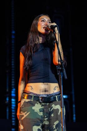 July 2, 2026, Milwaukee, Wisconsin, U.S: Singer JULIA WOLF during the Summerfest Music Festival in Milwaukee, Wisconsin Milwaukee U.S  - ZUMAs135 20260702_zap_s135_014 Copyright: xDanielxDeSloverx