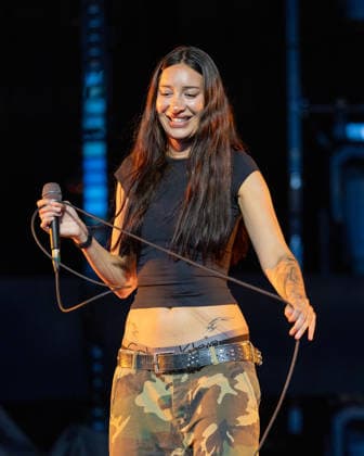 July 2, 2026, Milwaukee, Wisconsin, U.S: Singer JULIA WOLF during the Summerfest Music Festival in Milwaukee, Wisconsin Milwaukee U.S  - ZUMAs135 20260702_zap_s135_024 Copyright: xDanielxDeSloverx