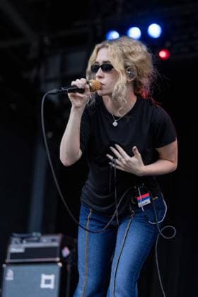 July 2, 2026, Milwaukee, Wisconsin, U.S: Musician BLONDSHELL (SABRINA MAE TEITELBAUM) during the Summerfest Music Festival in Milwaukee, Wisconsin Milwaukee U.S  - ZUMAs135 20260702_zap_s135_034 Copyright: xDanielxDeSloverx