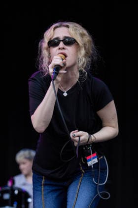 July 2, 2026, Milwaukee, Wisconsin, U.S: Musician BLONDSHELL (SABRINA MAE TEITELBAUM) during the Summerfest Music Festival in Milwaukee, Wisconsin Milwaukee U.S  - ZUMAs135 20260702_zap_s135_035 Copyright: xDanielxDeSloverx