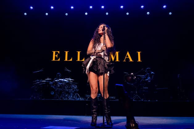 July 2, 2026, Milwaukee, Wisconsin, U.S: Singer ELLA MAI during the Summerfest Music Festival in Milwaukee, Wisconsin Milwaukee U.S  - ZUMAs135 20260702_zap_s135_085 Copyright: xDanielxDeSloverx